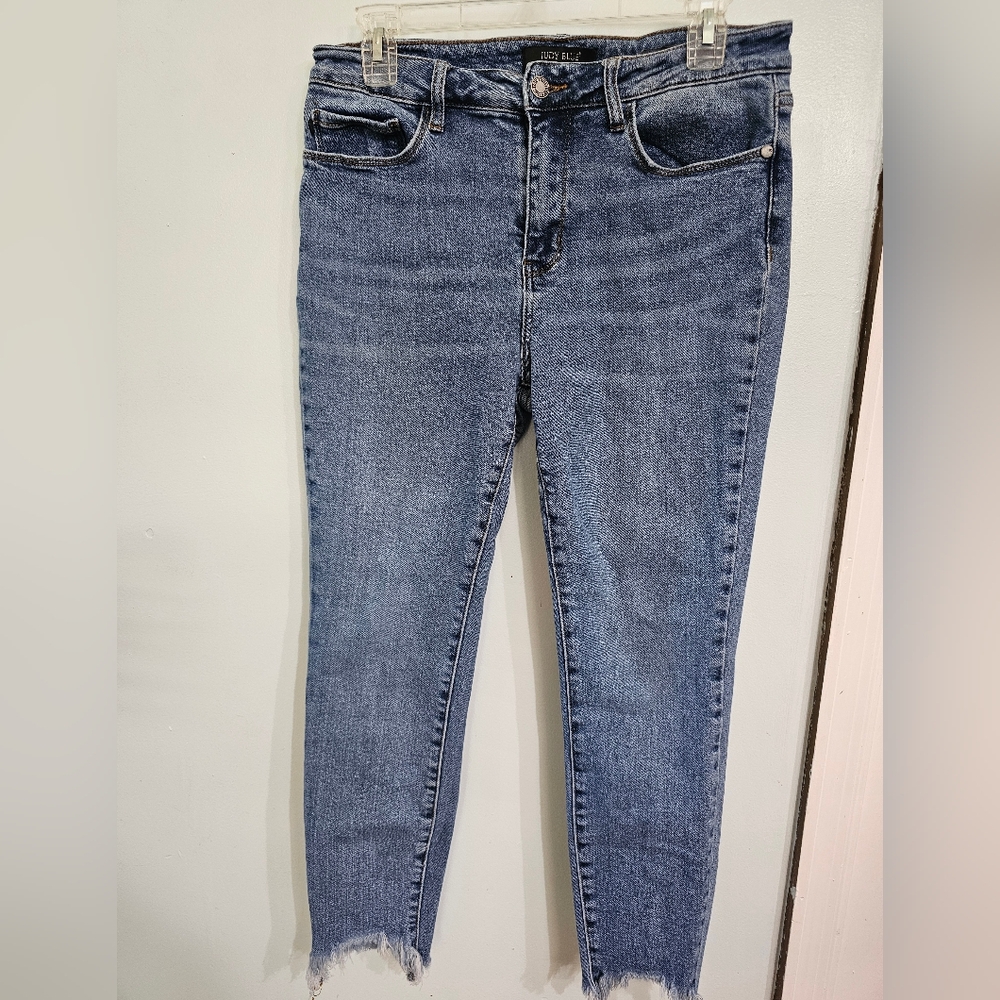 Judy Blue Distressed Ankle Jeans 11/30 Style# Jb8842
